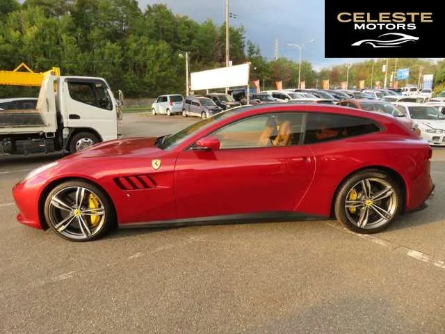 FERRARI GTC4 Lusso 2019 — photo 3 sur 8