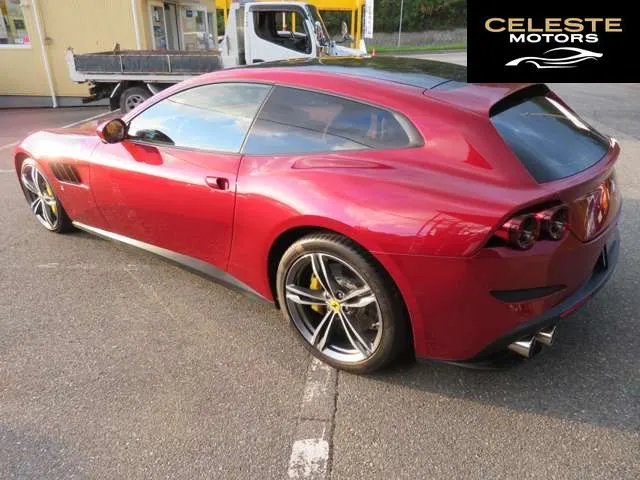 FERRARI GTC4 Lusso 2019 — photo 4 sur 8