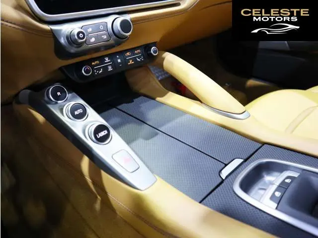 FERRARI GTC4 Lusso 2017 — photo 6 sur 8