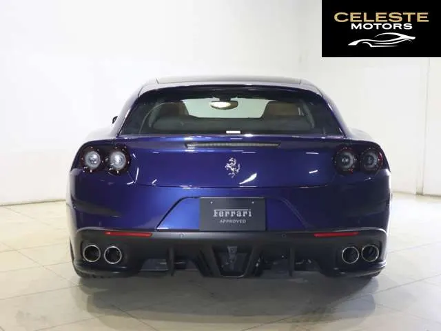 FERRARI GTC4 Lusso 2017 — photo 8 sur 8