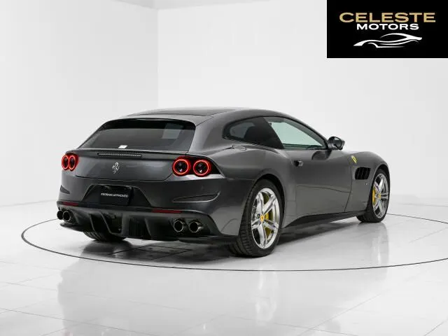 FERRARI GTC4 Lusso 2019 — photo 5 sur 8