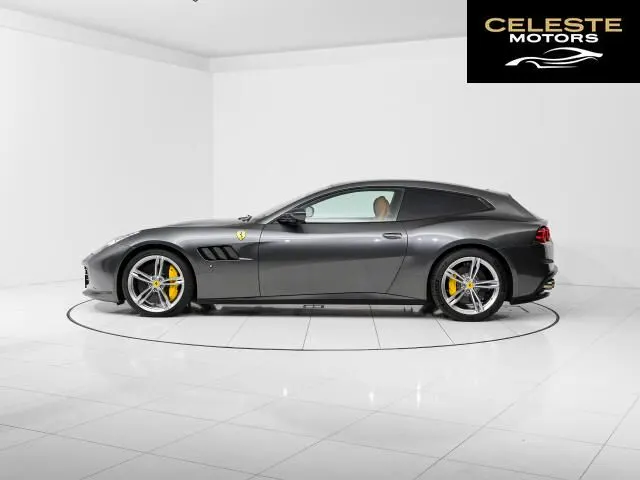 FERRARI GTC4 Lusso 2019 — photo 8 sur 8