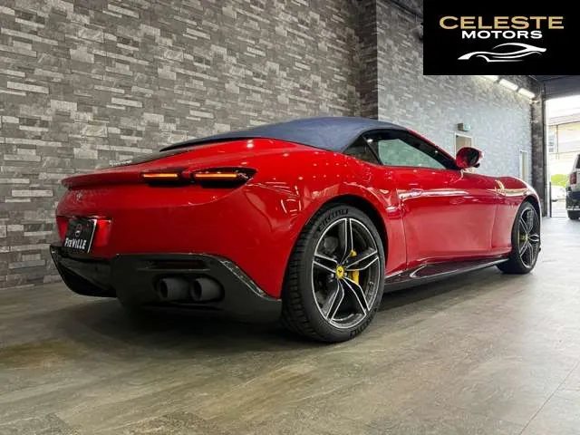 FERRARI Roma Spider 2024 — photo 2 sur 8