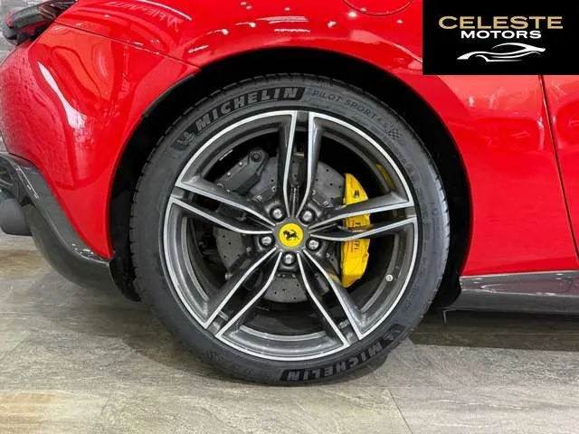 FERRARI Roma Spider 2024 — photo 6 sur 8