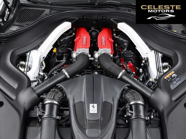 FERRARI Roma Spider 2024 — photo 6 sur 8