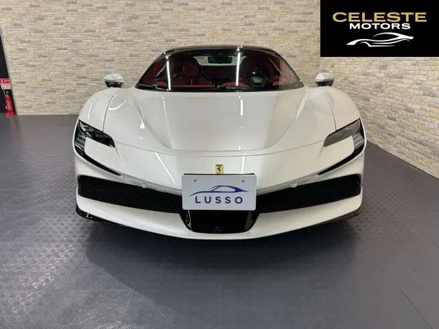 FERRARI SF90 Spider 2025 — photo 2 sur 8