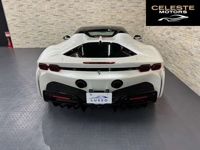 FERRARI SF90 Spider 2025 — photo 5 sur 8