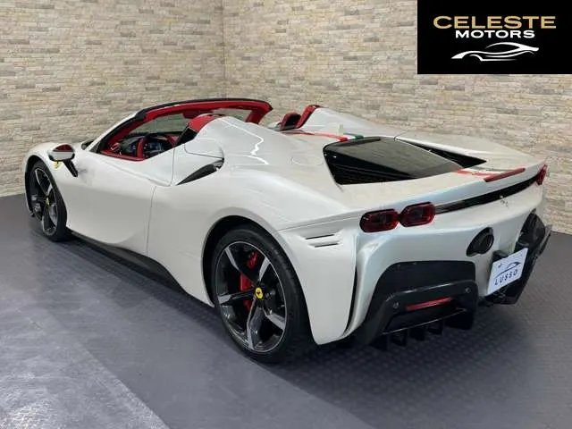 FERRARI SF90 Spider 2025 — photo 3 sur 8