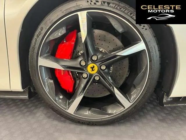 FERRARI SF90 Spider 2025 — photo 8 sur 8