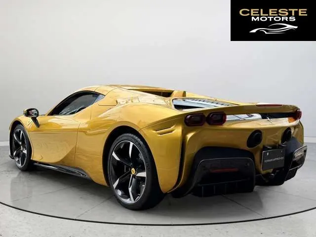 FERRARI SF90 Spider 2024 — photo 6 sur 8