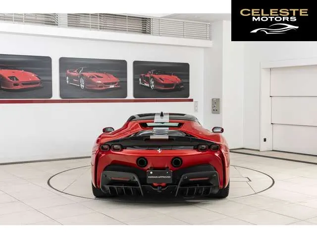 FERRARI SF90 Stradale 2022 — photo 3 sur 8