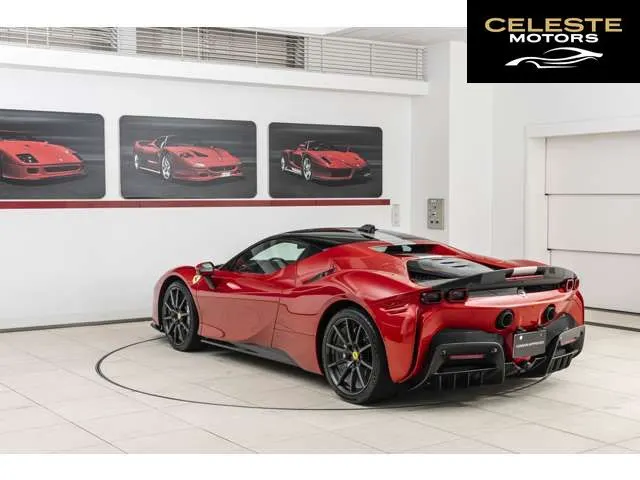 FERRARI SF90 Stradale 2022 — photo 4 sur 8