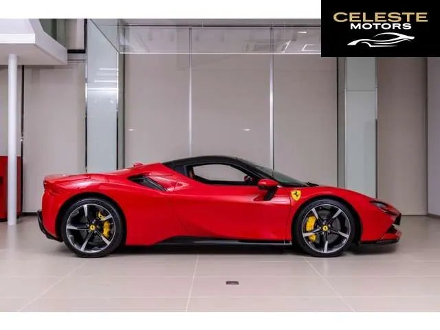 FERRARI SF90 Spider 2024 — photo 5 sur 8