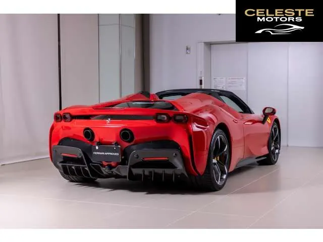 FERRARI SF90 Spider 2024 — photo 6 sur 8