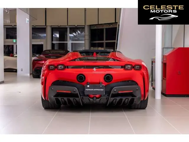 FERRARI SF90 Spider 2024 — photo 7 sur 8