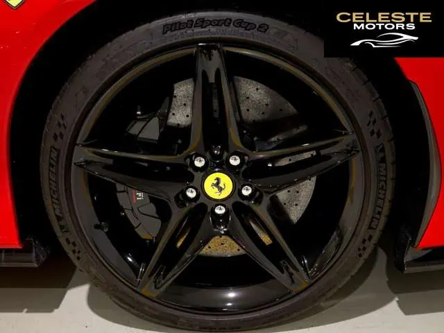 FERRARI SF90 Stradale 2022 — photo 2 sur 8