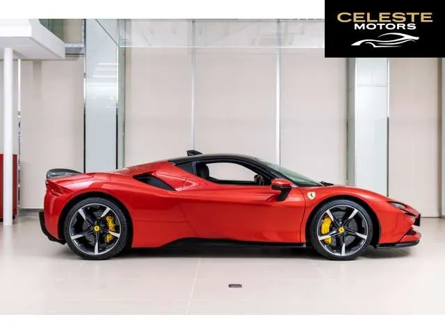 FERRARI SF90 Stradale 2021 — photo 3 sur 8