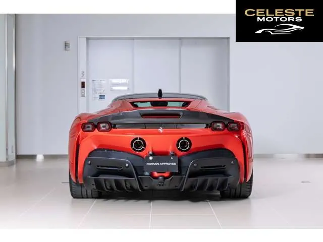 FERRARI SF90 Stradale 2021 — photo 5 sur 8