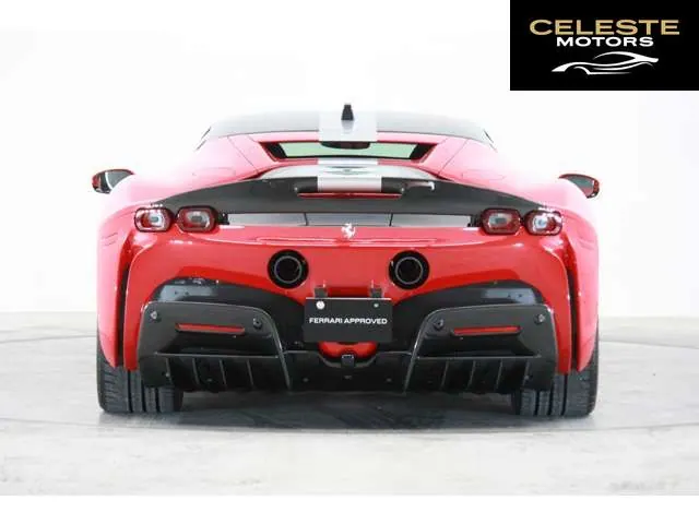 FERRARI SF90 Stradale 2021 — photo 4 sur 8