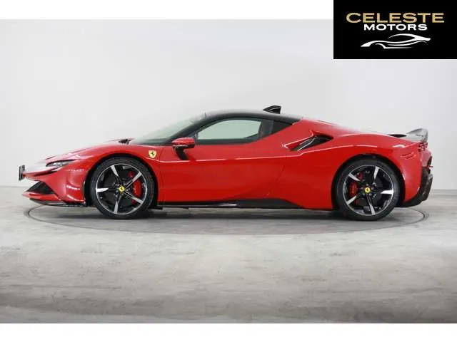 FERRARI SF90 Stradale 2021 — photo 5 sur 8