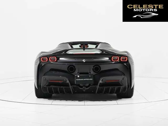 FERRARI SF90 Spider 2022 — photo 2 sur 8
