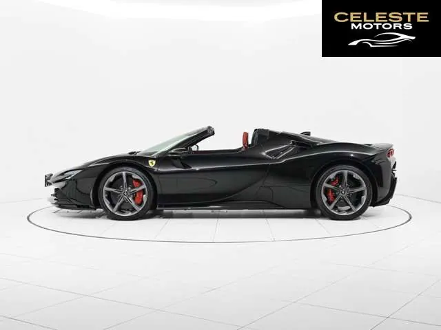 FERRARI SF90 Spider 2022 — photo 4 sur 8