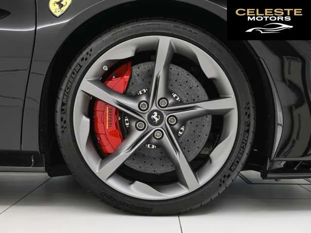 FERRARI SF90 Spider 2022 — photo 5 sur 8