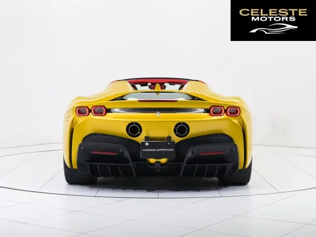 FERRARI SF90 Spider 2024 — photo 2 sur 8