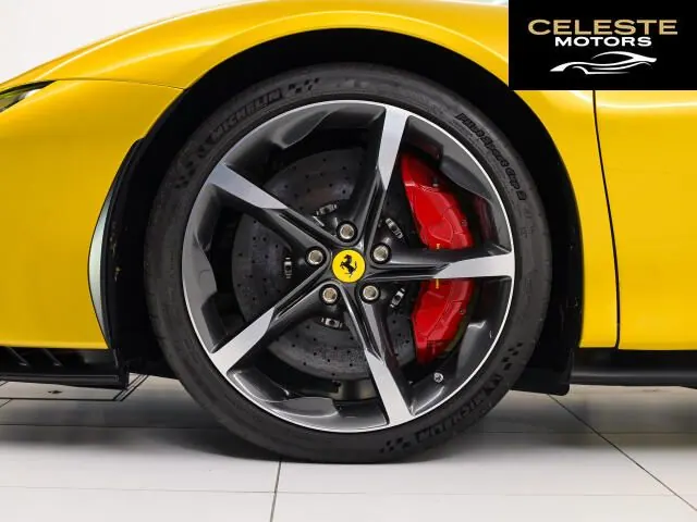 FERRARI SF90 Spider 2024 — photo 5 sur 8