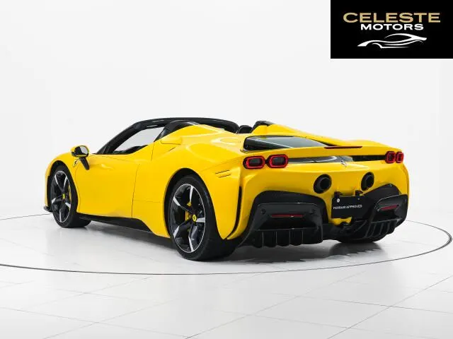 FERRARI SF90 Spider 2022 — photo 2 sur 8