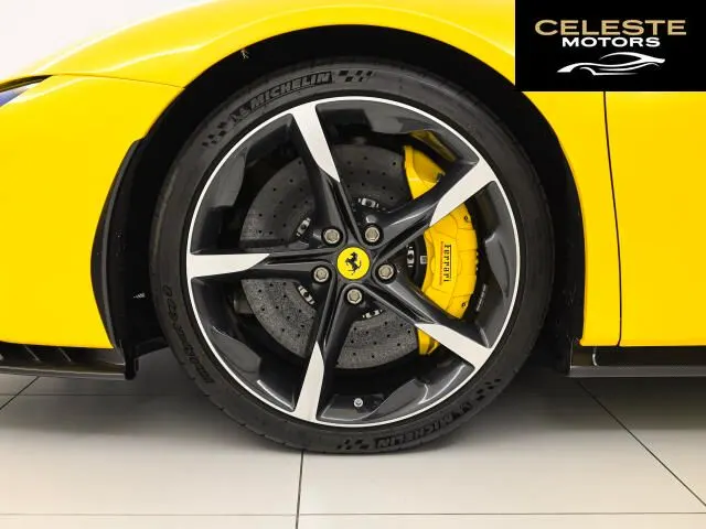 FERRARI SF90 Spider 2022 — photo 4 sur 8