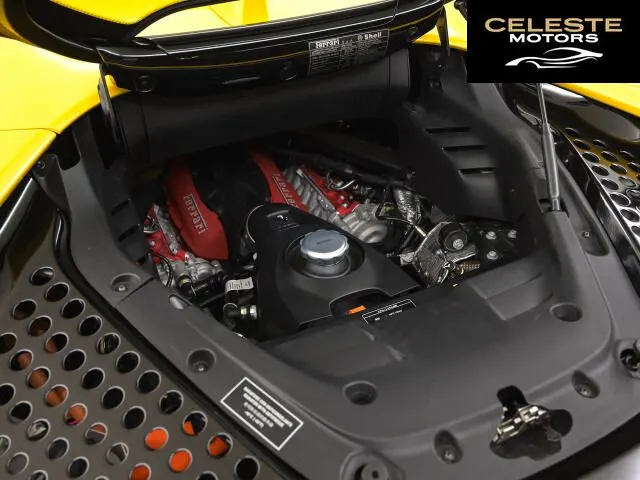 FERRARI SF90 Spider 2022 — photo 5 sur 8