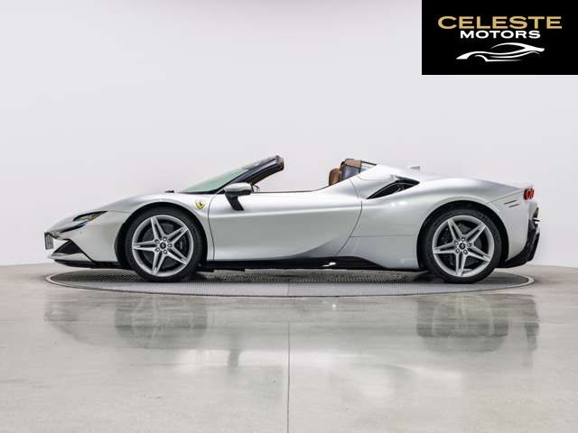 FERRARI SF90 Spider 2025 — photo 5 sur 8