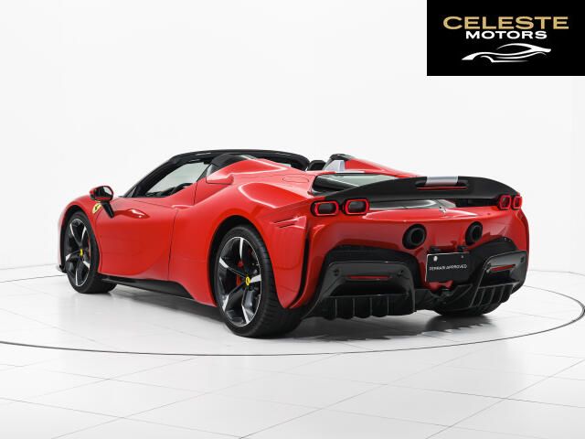 FERRARI SF90 Spider 2023 — photo 3 sur 8