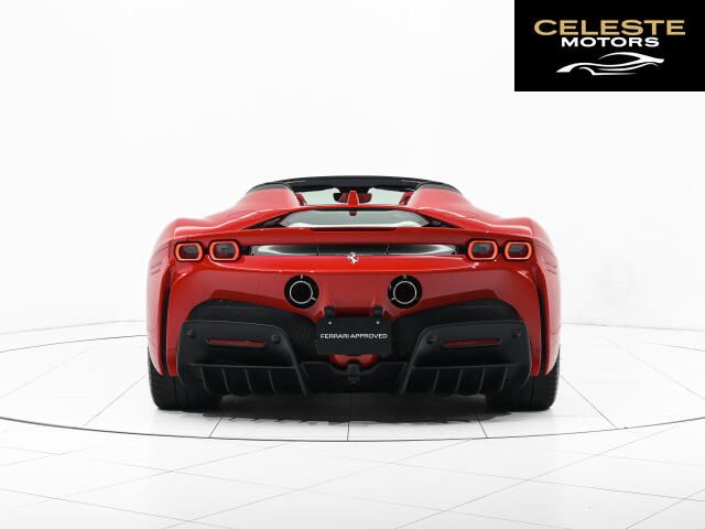 FERRARI SF90 Spider 2025 — photo 2 sur 8
