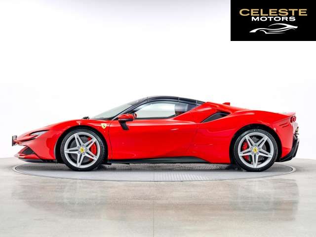 FERRARI SF90 Spider 2025 — photo 4 sur 8