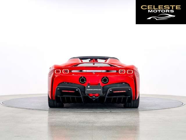 FERRARI SF90 Spider 2025 — photo 7 sur 8