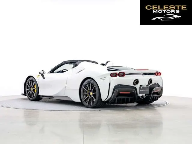 FERRARI SF90 Spider 2023 — photo 6 sur 8