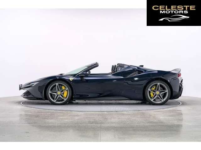 FERRARI SF90 Spider 2024 — photo 5 sur 8