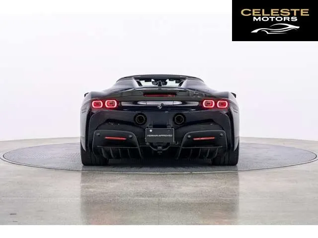 FERRARI SF90 Spider 2024 — photo 8 sur 8