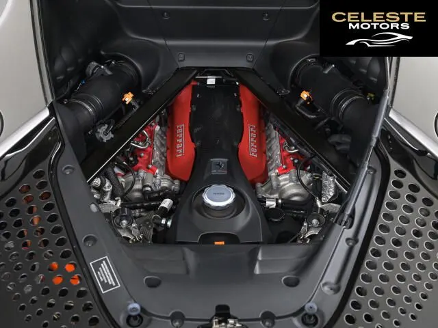 FERRARI SF90 Stradale 2021 — photo 6 sur 8