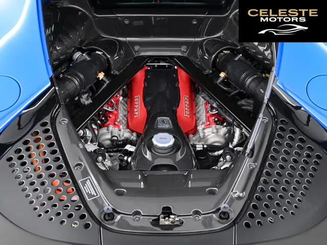 FERRARI SF90 Stradale 2021 — photo 6 sur 8