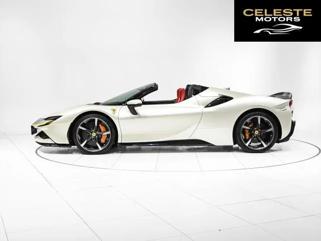 FERRARI SF90 Spider 2024 — photo 4 sur 8