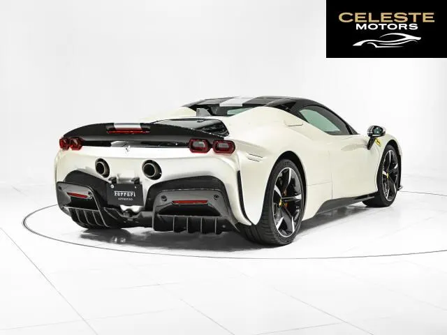 FERRARI SF90 Spider 2024 — photo 6 sur 8