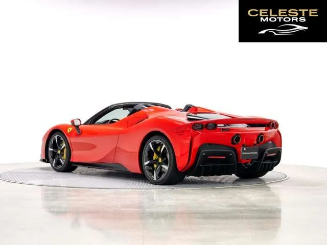 FERRARI SF90 Spider 2023 — photo 4 sur 8