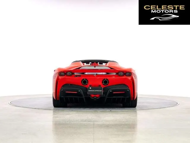 FERRARI SF90 Spider 2023 — photo 5 sur 8