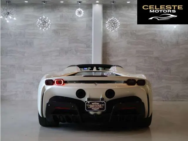 FERRARI SF90 Spider 2025 — photo 4 sur 8