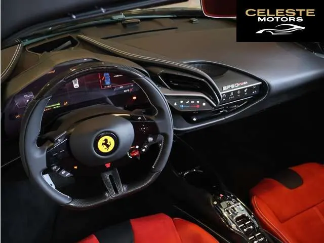 FERRARI SF90 Spider 2025 — photo 8 sur 8