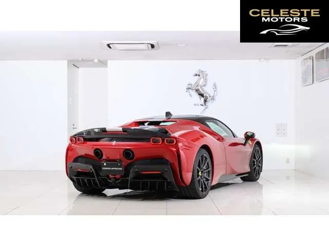 FERRARI SF90 Stradale 2021 — photo 3 sur 8