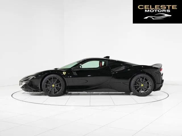 FERRARI SF90 Stradale 2021 — photo 3 sur 8
